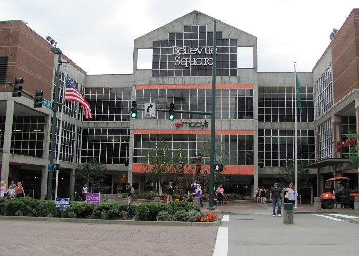 Bellevue Square photo