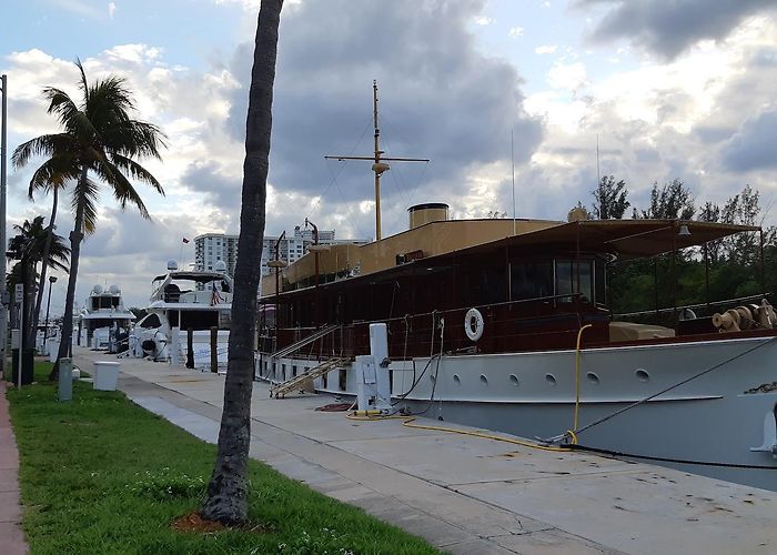 Collins Avenue photo