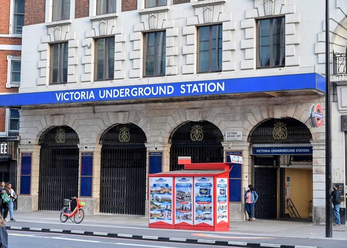 London Victoria Station photo