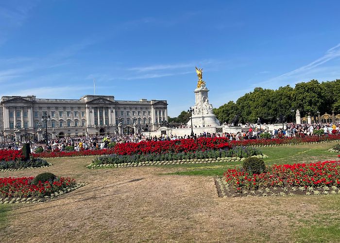 Buckingham Palace photo