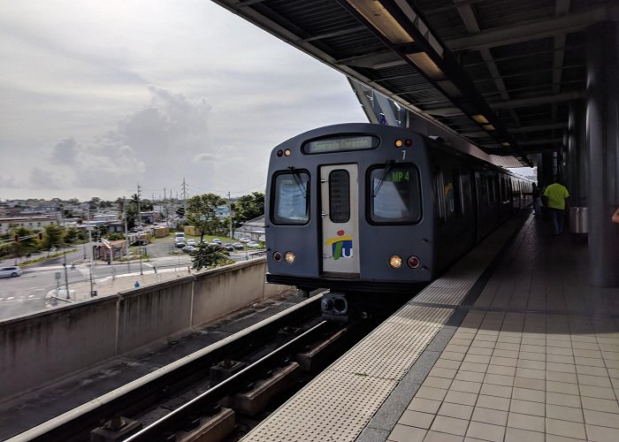Sagrado Corazon Metro Station photo