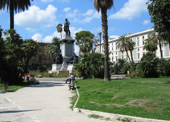 Piazza Cavour photo