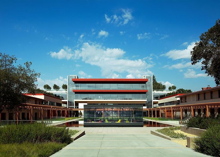 Claremont McKenna College photo