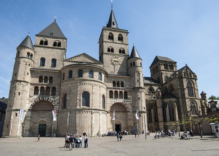 Cathedral Trier St Peter's Cathedral (UNESCO World Heritage Site) • Famous ... photo