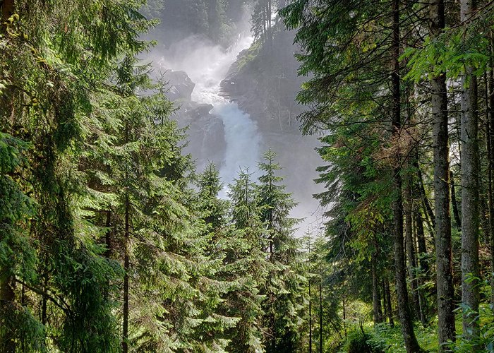 Krimml Waterfalls The Krimml Waterfalls in Austria. [2112x4608] [OC] : r/EarthPorn photo