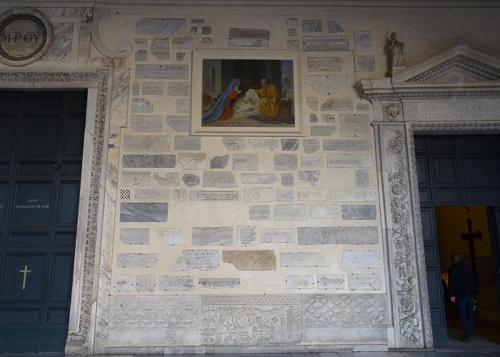 santa maria in trastevere The inscriptions of Santa Maria in Trastevere | Greek in Italy photo