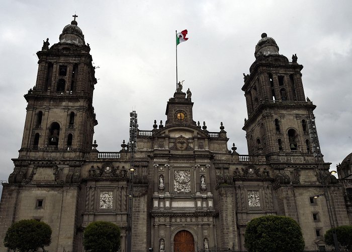 Metropolitan Cathedral of Mexico City Mexico City Keeps Sinking As Its Water Supply Wastes Away : NPR photo