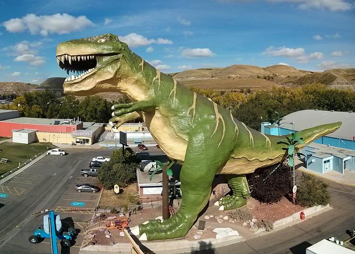 World's Largest Dinosaur World's Largest Dinosaur Paint Job - F&D Scene Changes photo