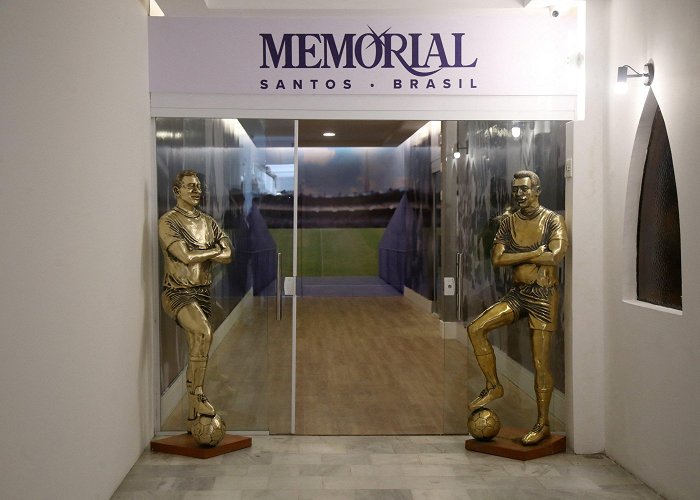 Pele Museum Pele gets king-fitting rest in world's tallest vertical cemetery ... photo