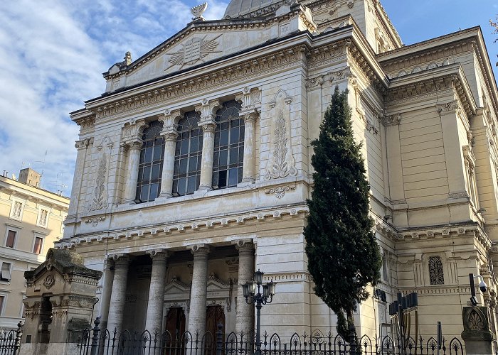 Synagogue of Rome The Synagogue of Rome : r/europe photo