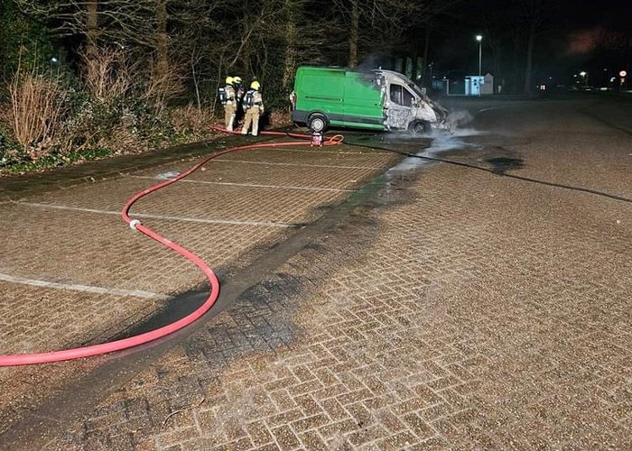 Jac. van Hoek Bestelbus brandt uit op parkeerplaats bij Sportpark Jac van Hoek ... photo