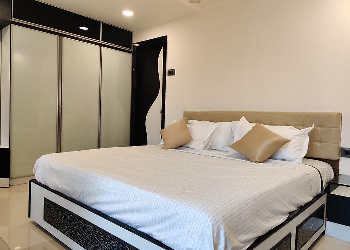 Nerul Lake and nature park Vacation Homes near Nerul Lake and nature park, Nerul: House ... photo