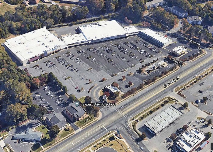 Eastway Shopping Center 3201 Eastway Dr, Charlotte, NC 28205 | Crexi.com photo