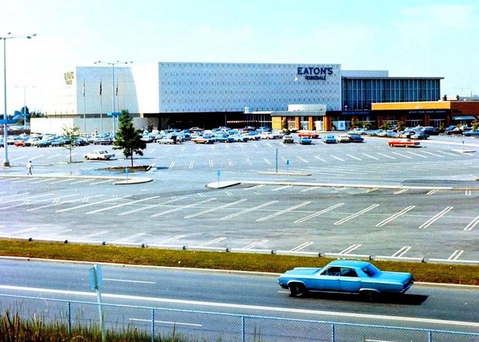 Yorkdale Shopping Centre The amazing history of the Yorkdale Shopping Centre in Toronto photo