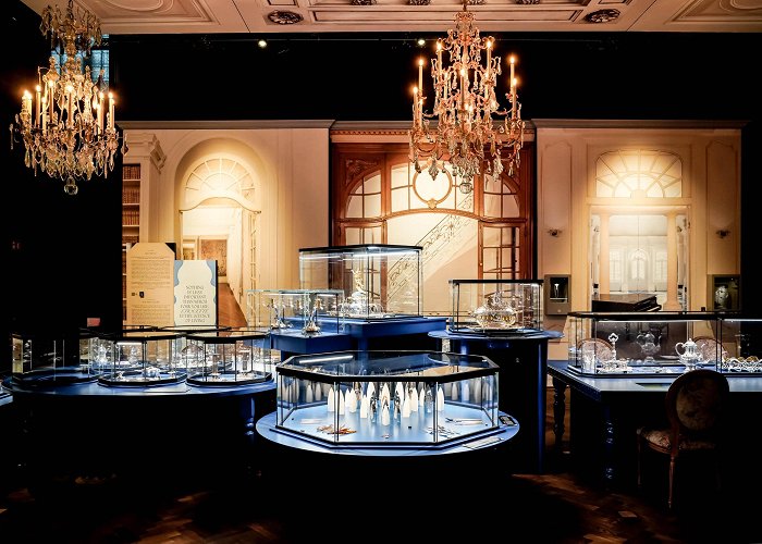 Silver Museum Sterckshof DIVA | Museum for diamonds, jewellery and silver | Experience Antwerp photo