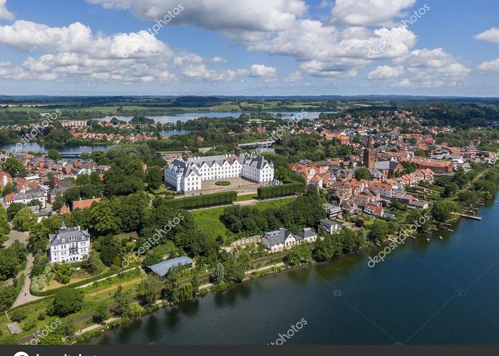 Great Ploen Lake Aerial view of Ploen castle and old town — Stock Photo ... photo
