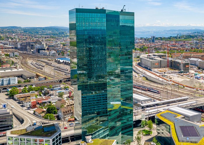 Prime Tower HDI Switzerland accelerates cultural transformation by relocation ... photo