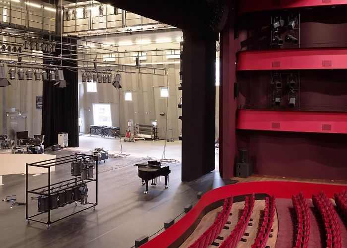Schouwburg Amphion Amphion Theatre photo