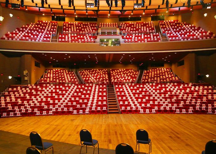 Sesi Theatre Alan Wake 2 Is Tough, Dark and Compellingly Strange - CNET, alan ... photo