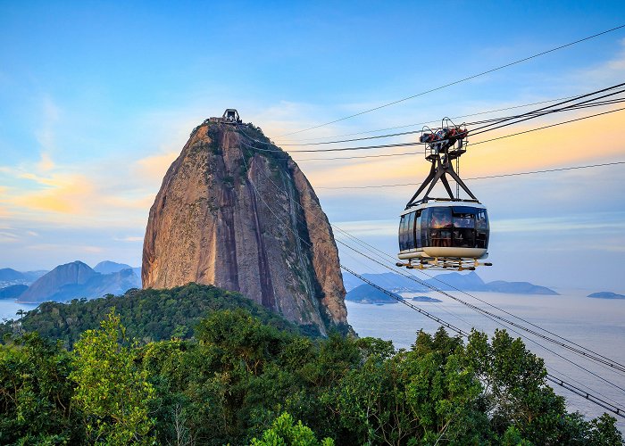 Natural Monument of Rocky Costoes Sugarloaf Mountain - Rio de Janeiro - Arrivalguides.com photo