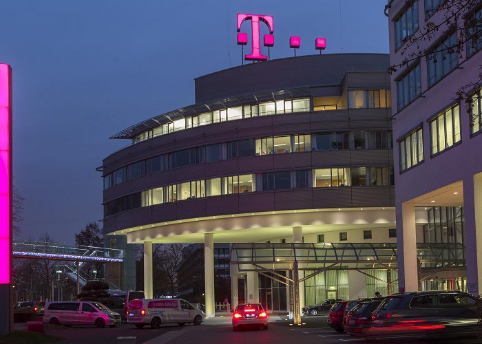 Deutsche Telekom Headquarters Deutsche Telekom offers ultra-fast MSP access | IT Europa photo