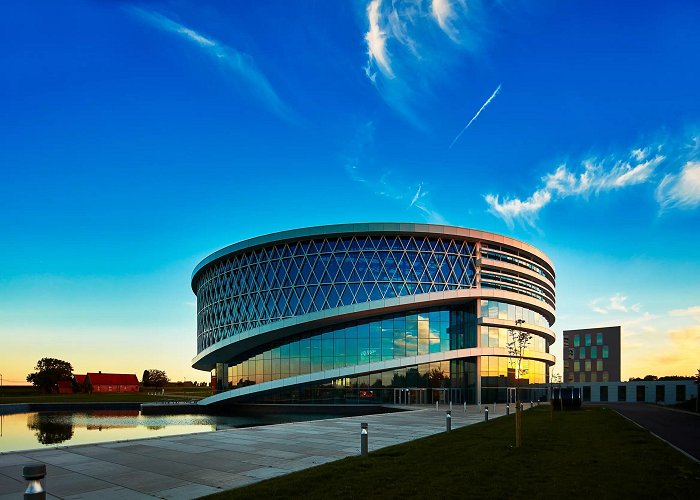 Barco One Campus: where vision, functionality and elegance meet - Barco photo