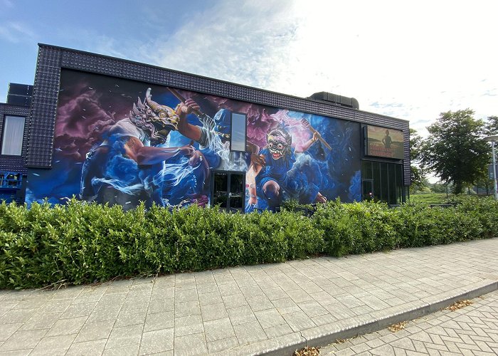 Poppodium Hedon Spectaculaire muurschildering met 'Tijgers & Draken' op gevel ... photo
