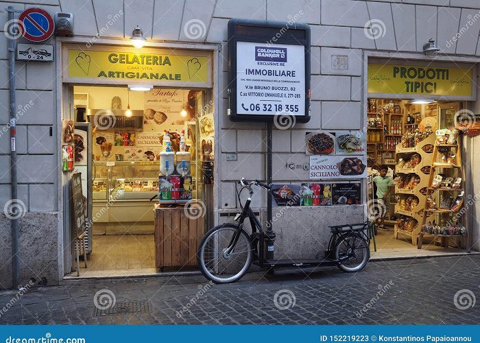 Via del Governo Vecchio Ice-cream Shop in Rome, Italy Editorial Stock Photo - Image of ... photo