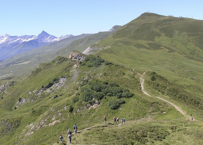 Piz Mundaun Guided one-day hike on Piz Mundaun – Bündner Rigi | Switzerland ... photo