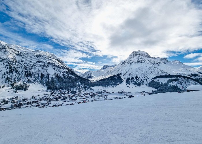 Bergbahn Oberlech THE COMPLETE GUIDE TO SKIING IN LECH, AUSTRIA — Navager | Your ... photo