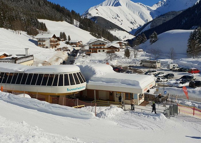 Sun-Jet Sonnalmbahn Berwang | Mountain Lift in Berwang photo