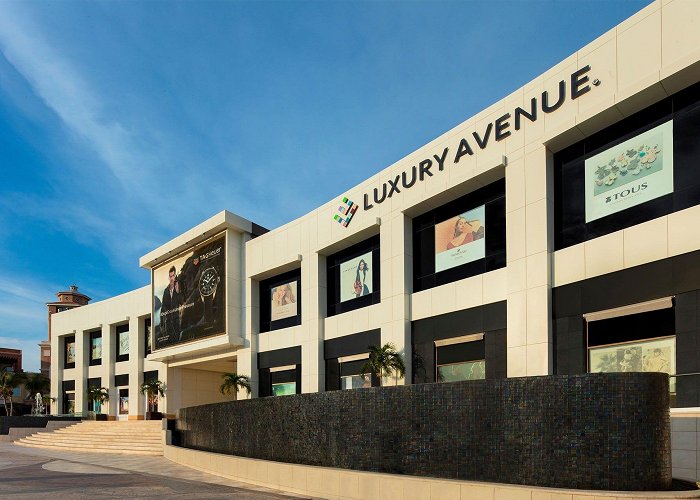 Luxury Avenue Boutique Mall Los Cabos - Luxury Avenue Mx photo