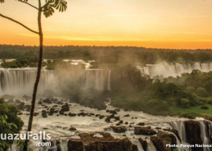 Canoas Port Afternoon Iguazu Falls Tour with Sunset & Drinks - Brazil Side ... photo