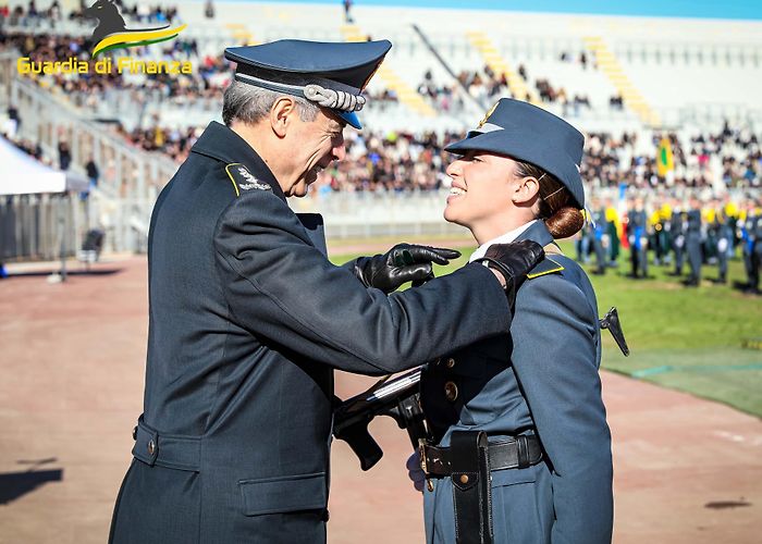 Scuola Allievi Finanzieri Bari A Bari la cerimonia di giuramento di 972 nuovi Finanzieri ... photo