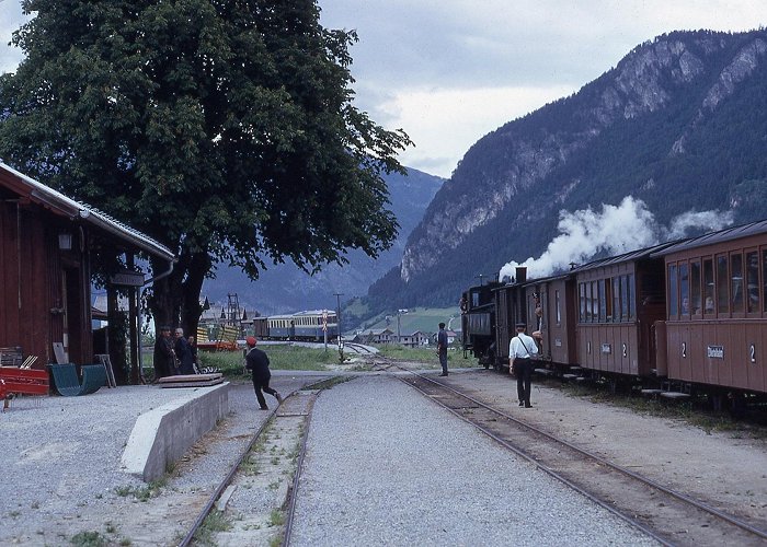 Bahnhof Zillertalbahn Re: Single versus compound expansion on the narrow gauge photo
