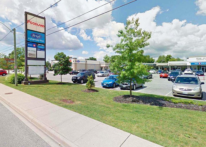 Pen Centre Retail For Lease — 9 Pine Street North, Unit 32 Thorold, ON ... photo