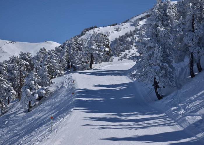 La Peulla Ski Lift Baqueira Beret ya puede ampliar su area esquiable hacia el Pallars ... photo