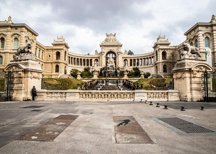 Cinq Avenue de Longchamp Park Marseille - Discover the many Parks & Gardens of the Phocaean city ... photo