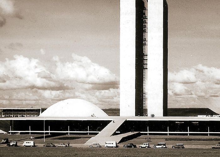 Brasília City Park National Congress, Brasilia - Oscar Niemeyer | Arquitectura Viva photo