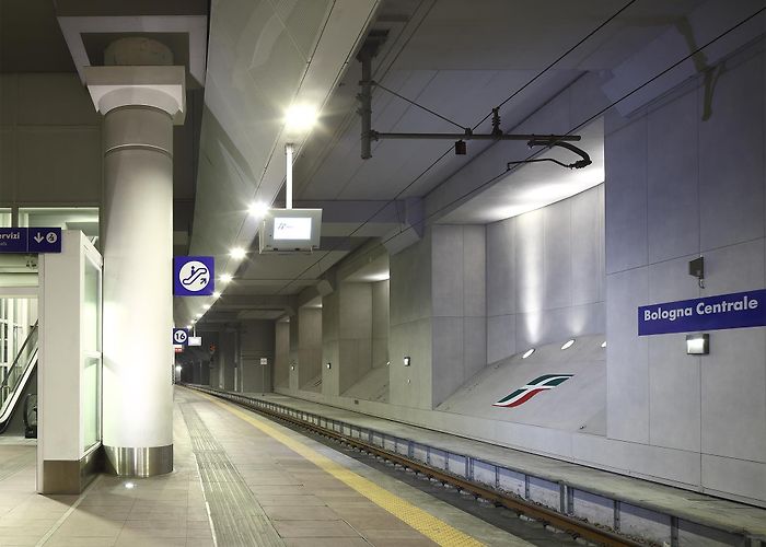 Bologna Centrale Railway Station Bologna Railway Station - Porcelain tiles and Kerlite for Floors ... photo