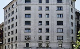 Fisa Rentals Gran Via Apartments Barcelona Exterior photo