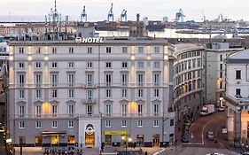 Hotel Aquila & Reale Génova Exterior photo