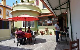 Hotel Posada Tambuca Quito Exterior photo