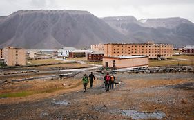 Svalbard Hotell | The Vault Longyearbyen Exterior photo