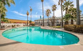 Motel 6-Laredo, TX - North I-35 Exterior photo