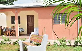 Akwa Guesthouse Cotonú Exterior photo