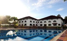 Ponderosa Golf&Country Resort Johor Bahru Exterior photo