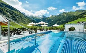 Hotel Berghof Crystal Spa & Sports Tux Exterior photo