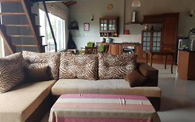 Private Apartment In Nugegoda Colombo 5, Close To High-Level Road Exterior photo