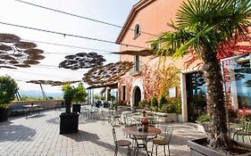 Qgat Restaurant Events & Hotel Sant Cugat del Vallès Exterior photo